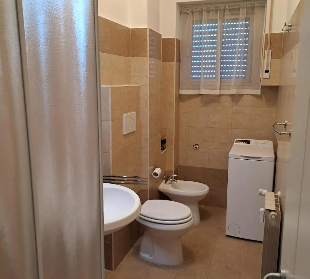 Torre Spaccata Apartment For 6 With Parking Rome Italy