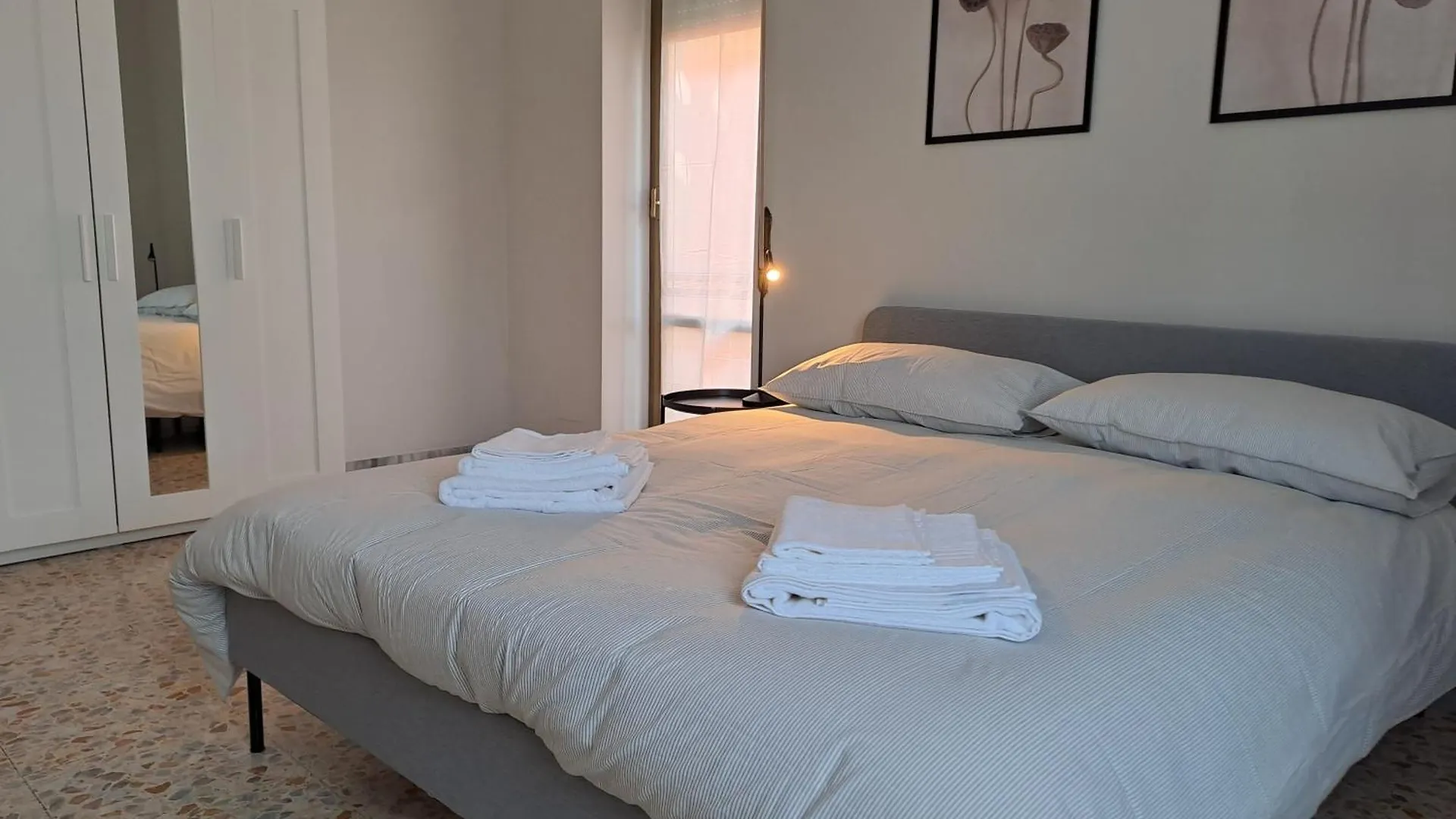 Torre Spaccata Apartment For 6 With Parking Ρώμη